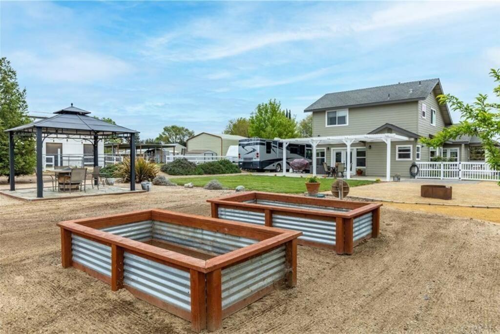 Our Farmhouse, Our Place: Cozy And Cute Homestead! Paso Robles Luaran gambar