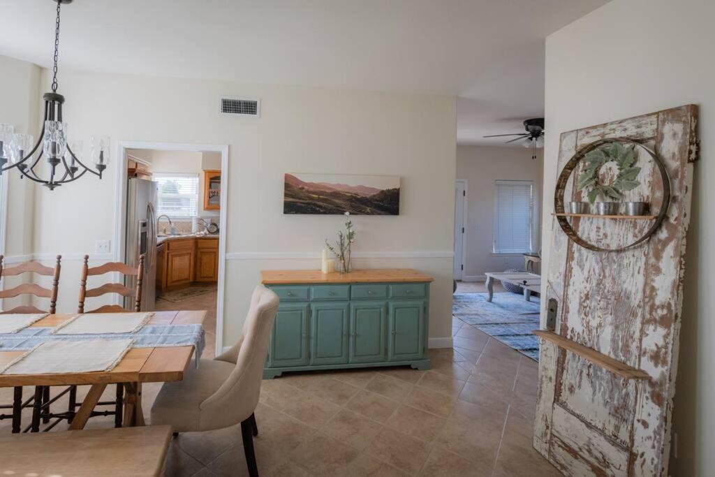 Our Farmhouse, Our Place: Cozy And Cute Homestead! Paso Robles Luaran gambar
